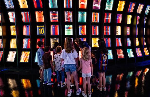 Barcelona: FC Barcelona Museum "Barça Immersive Tour" Ticket