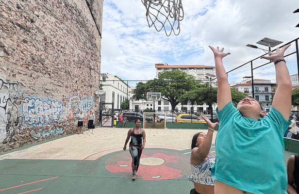 The Real Panamanian Street Tour