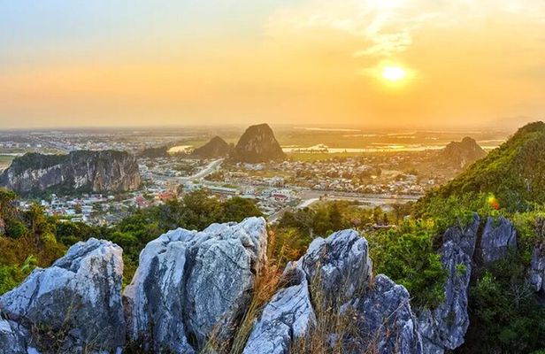 Da Nang Series Of 3 Mountains Explore: Marble-SonTra-Hai van pass
