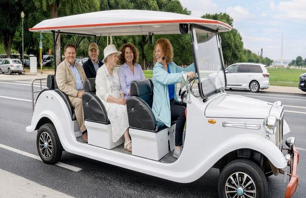 Washington DC: Small-Group Vintage Cart Monuments Tour