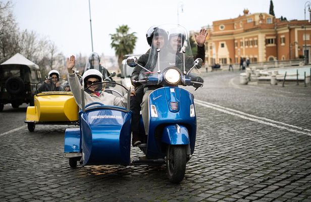 Panoramic Vespa Sidecar Tour of Rome