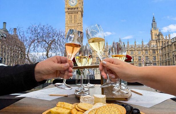 London Sightseeing Gusbourne Sparkling Wine Tasting & Cheese