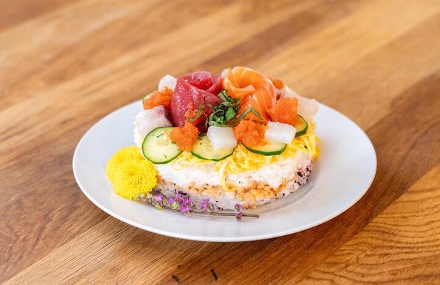 Sushi Cake Making Experience in Osaka