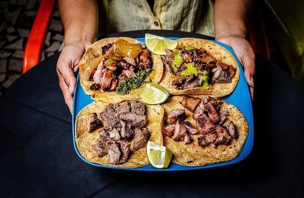 Salsa Streets Food Tour with 15+ Tastings