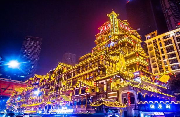 Chongqing 8D Mountain City Full Day Join In Tour