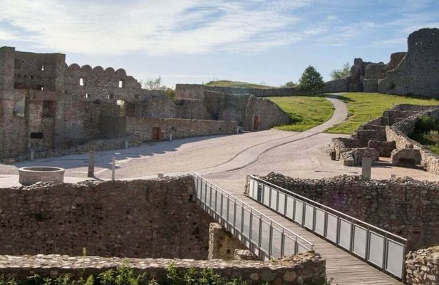 Devin Castle and Iron Curtain Half-Day Tour From Bratislava