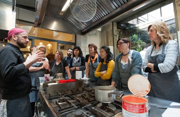 Pizza & Gelato Making Class in Oltrarno with Eating Europe