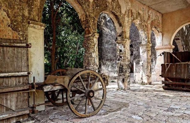 Merida Tour hacienda Mucuyche and Yunku with amazing cenotes