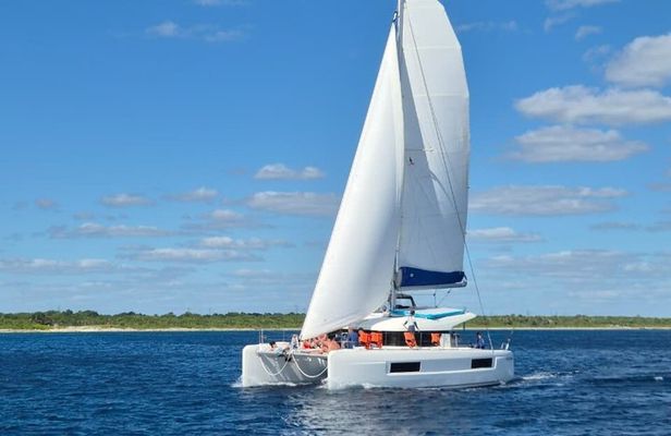 4Hour 40ft Catamaran Lux Experience In Tulum and Playa del Carmen
