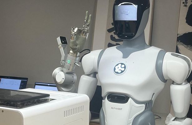 Shenzhen Tour: Robotaxis, AI Robots & Drone Delivery Experience