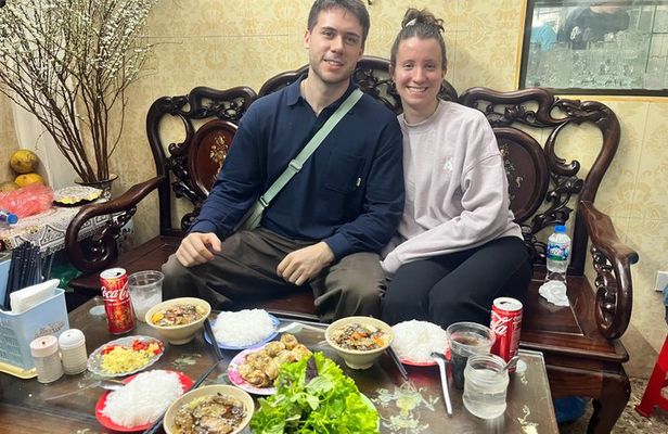 Private Hanoi Street Food & Old Quarter Tour – Hidden Local Spots