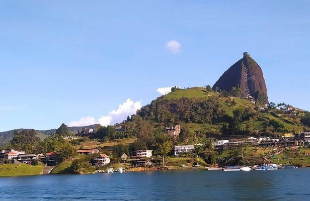 Private tour through Guatapé