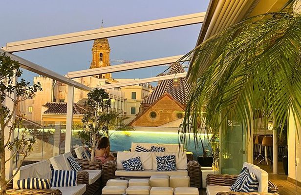 Málaga Private Rooftop Experience with Sunset Drinks