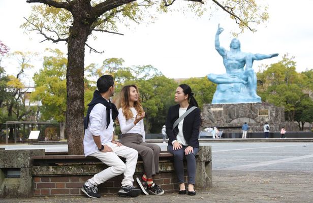 4 Hour Customizable Nagasaki Tram Tour with Local Guide