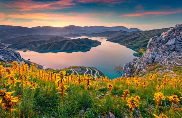 From Tirana: Private Bovilla Lake Preza Castle, Private Guide/Car