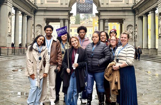 Uffizi Gallery Guided Tour with Optional Vasari Corridor Visit