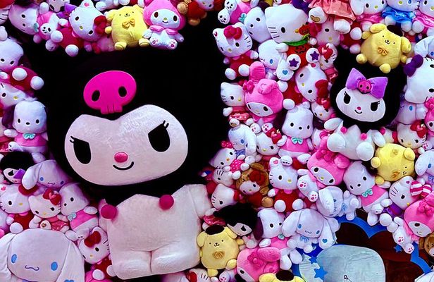 Jeju Trendy Cafe Tour with Hello Kitty Island