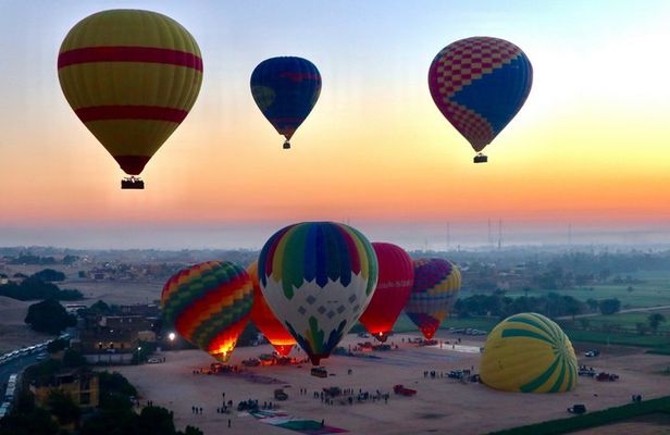 2 Day Luxor Adventure with Hot Air Balloon, Guide and Tickets
