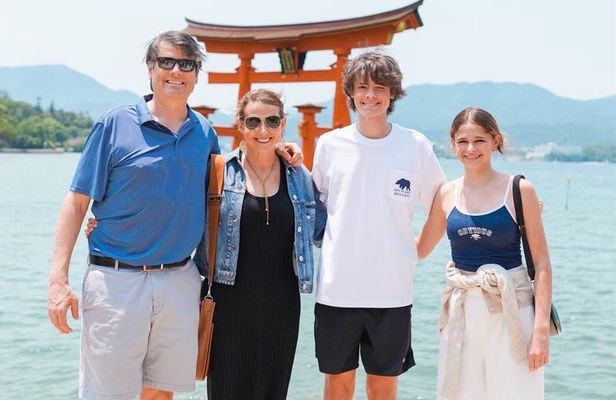 Hiroshima & Miyajima Group Walking Tour With Local Guide