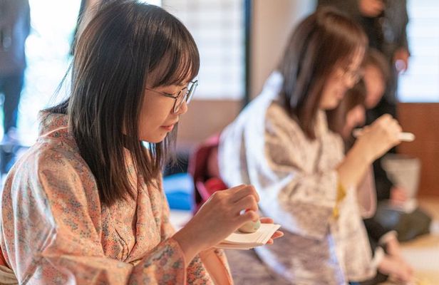 Japanese Cultural Experience at Seishintei Teahouse