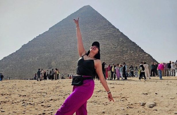Day Tour to Giza pyramids & Sphinx & Memphis & Sakkara