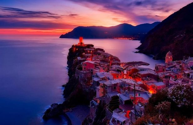 Monterosso : Cinque Terre sunset with aperitif