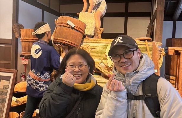 Kobe Sake Tour with Expert Guide: 3+ Breweries, Tastings Included