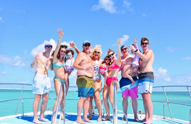 Half Private Cruise Party with kids and Family in Punta Cana