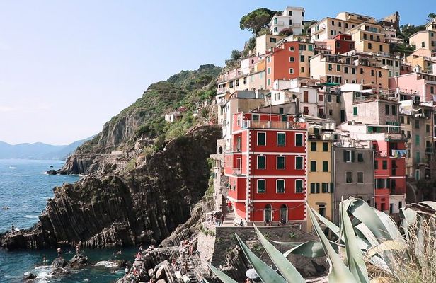 Cinque Terre and Pisa Secrets Tour from Florence