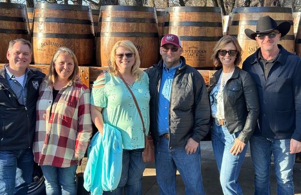 Jack Daniels and Uncle Nearest Distillery Bus Tour from Nashville