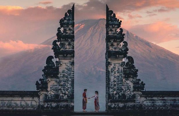 Bali Instagram Tour: Gate of Heaven (Private & All-Inclusive)