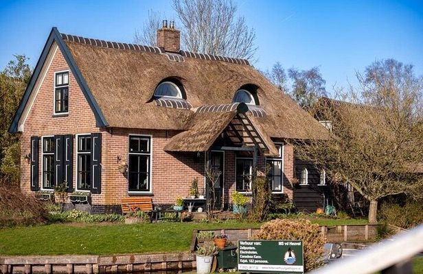 Giethoorn Guided Tour Windmills Cheese and Canals from Amsterdam