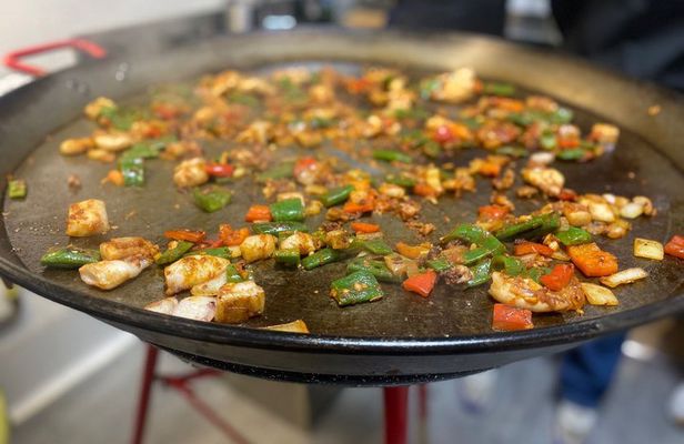 Madrid: Paella Sangria and Churro Making Class in the City Center