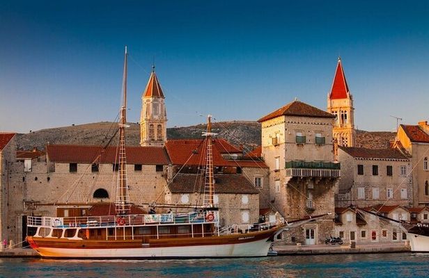 Trogir Half Day Tour from Split – Guided with Free time