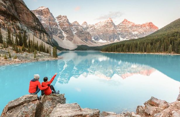 Banff: Lake Louise Canoe Tour & Moraine Lake | Skip-the-Line