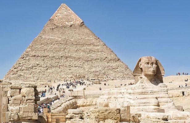 Pyramids and Egyptian Museum from Alexandria Hotels