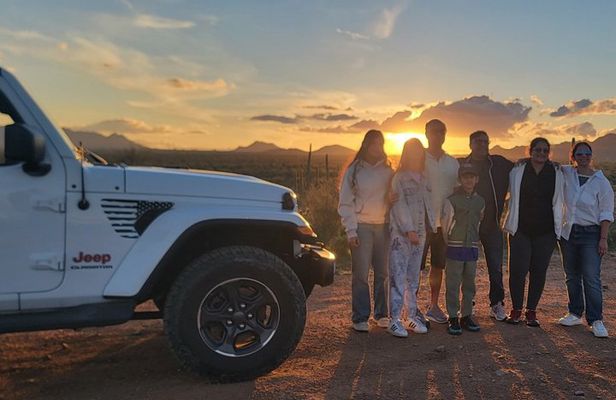 Sunset Great Western Trail Jeep Tour with stop at the Rio Verde