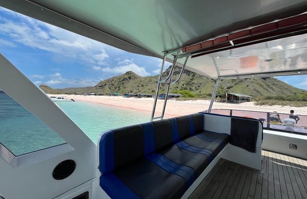 Daily Komodo Shared Speedboat Tour from Labuan Bajo