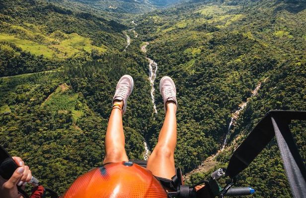 Private Tour to Guatapé, El Peñol + Paragliding from Medellín!!