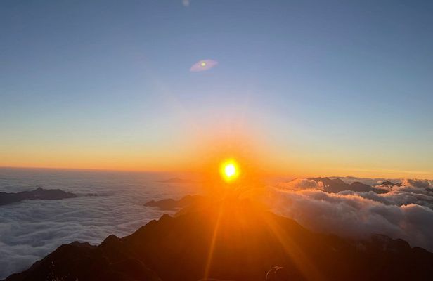 Sapa: 2-Days Fansipan Summit Trek With Local Hmong Guide