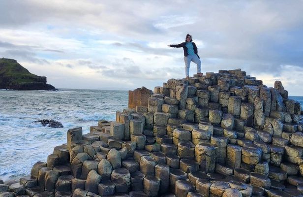 Belfast Giant Causeway and Derry Guided Day Trip