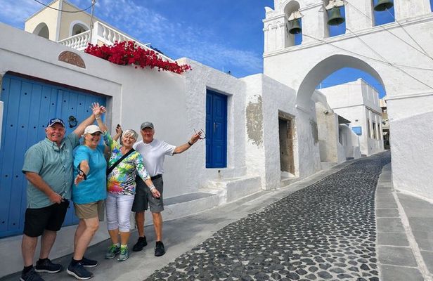 Santorini Must-See Highlights Private Tour