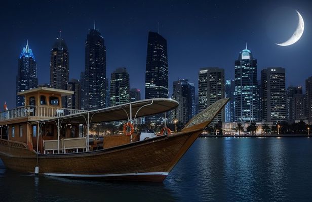 Doha: Moonlight Dinner Cruise with Transfers