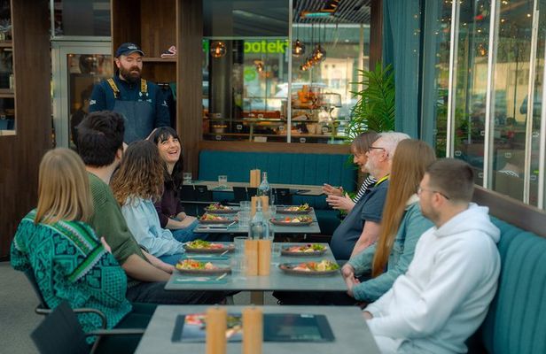 A Taste of Bergen Food Tour with Floibanen Funicular