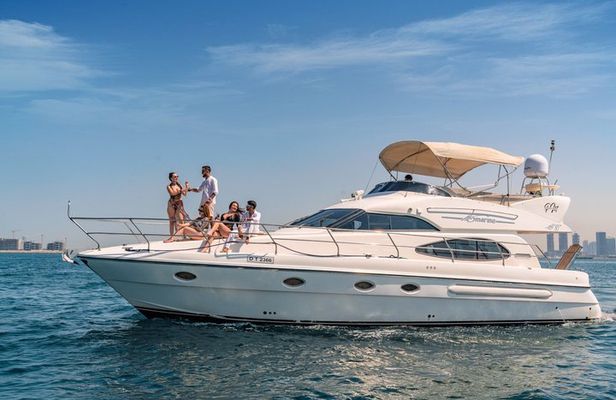 3 Hour Best Luxury Boat Trip upto 12 guests Private event