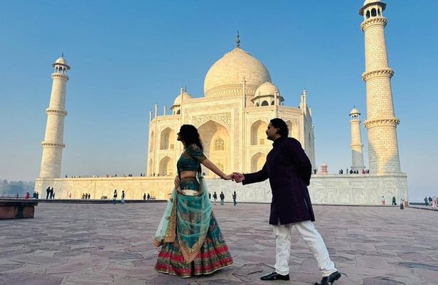 Taj Mahal, Agra Fort & Baby Taj Tour from Delhi - All Inclusive