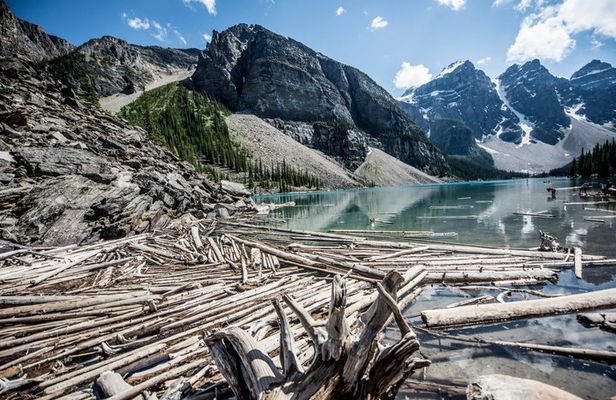 Classic Banff Lake Louise Johnston Canyon and Emerald Lake Tour
