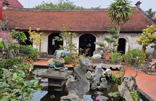 Full Day Bat Trang & Van Giang Village Tour with Cooking Class