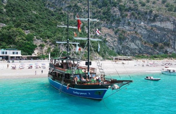 Saranda Boat Tour to Krorez Bay with Onhezmus 1