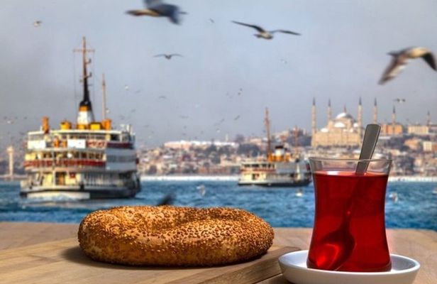 Istanbul Street Food Tour - Kadikoy, Bosphorus and Spice Market
